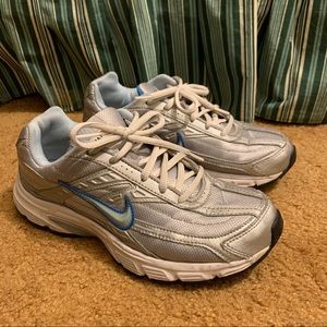 Nike initiator training running shoes size 7